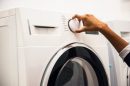 hogyan lehet eltávolítani a szagot a mosógépből